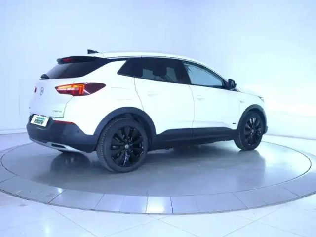 Opel Grandland X hybrid4 300 ch awd bva8 — photo 8