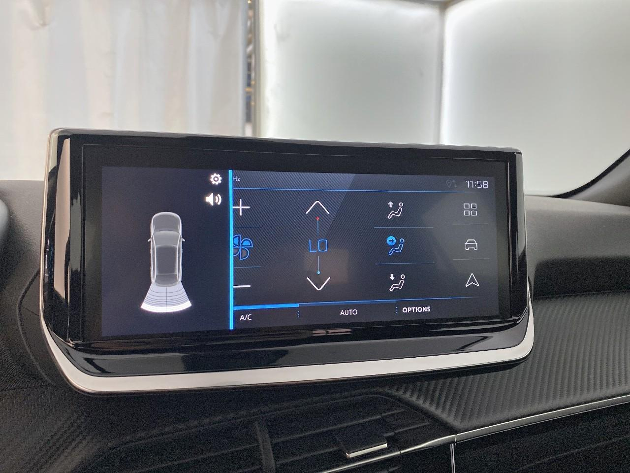 Peugeot 2008 hybrid 136 e-dcs6 style — photo 17