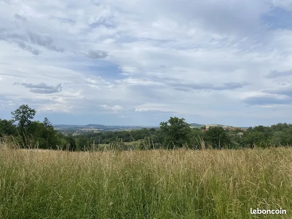 Terrain 1121m2 constructible avec vue