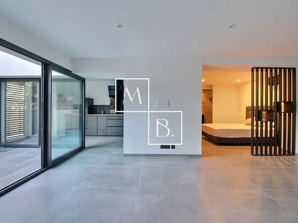 Loft 2 pièces 72 m²