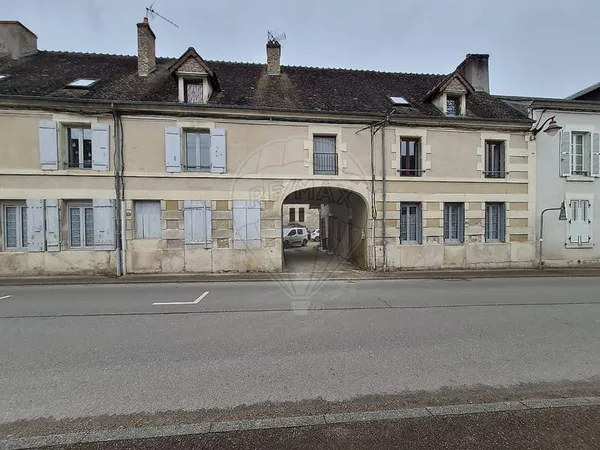 Immeuble 12 chambre(s) à vendre
