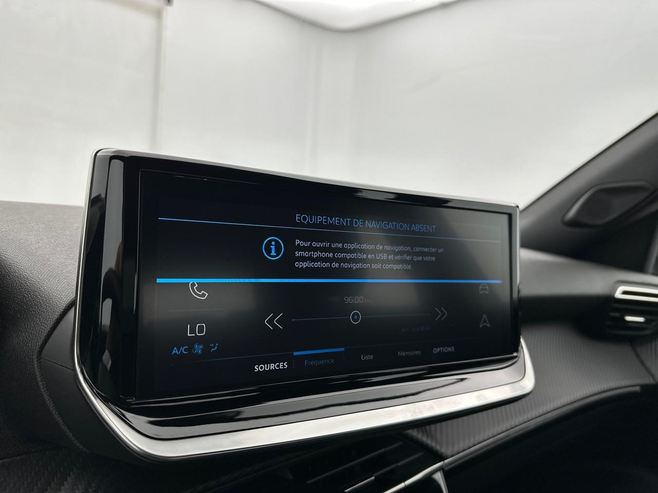 Peugeot 2008 100 s&s bvm6 style — photo 13