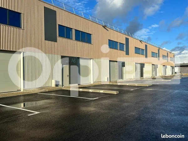 Local d'activité 187 m²