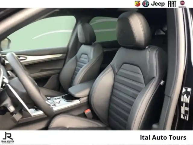 Alfa Romeo Stelvio 2.2 diesel 160ch veloce at8/toit ouvrant/cuir sport — photo 9