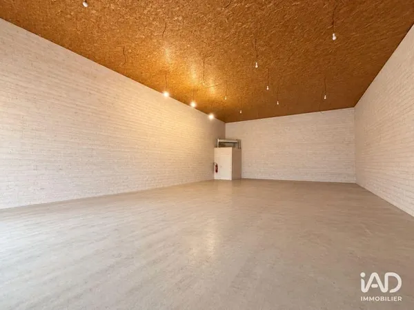 Local commercial 148 m²