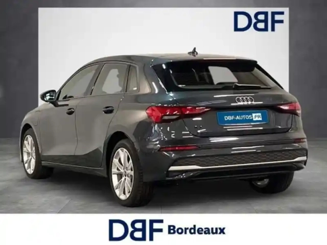 Audi A3 tfsi e hybride rechargeable 204 s tronic 6 design — photo 3