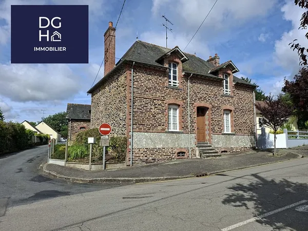 Maison centre Retiers 4 pièce(s) 90 m2 -Terrain 565m²