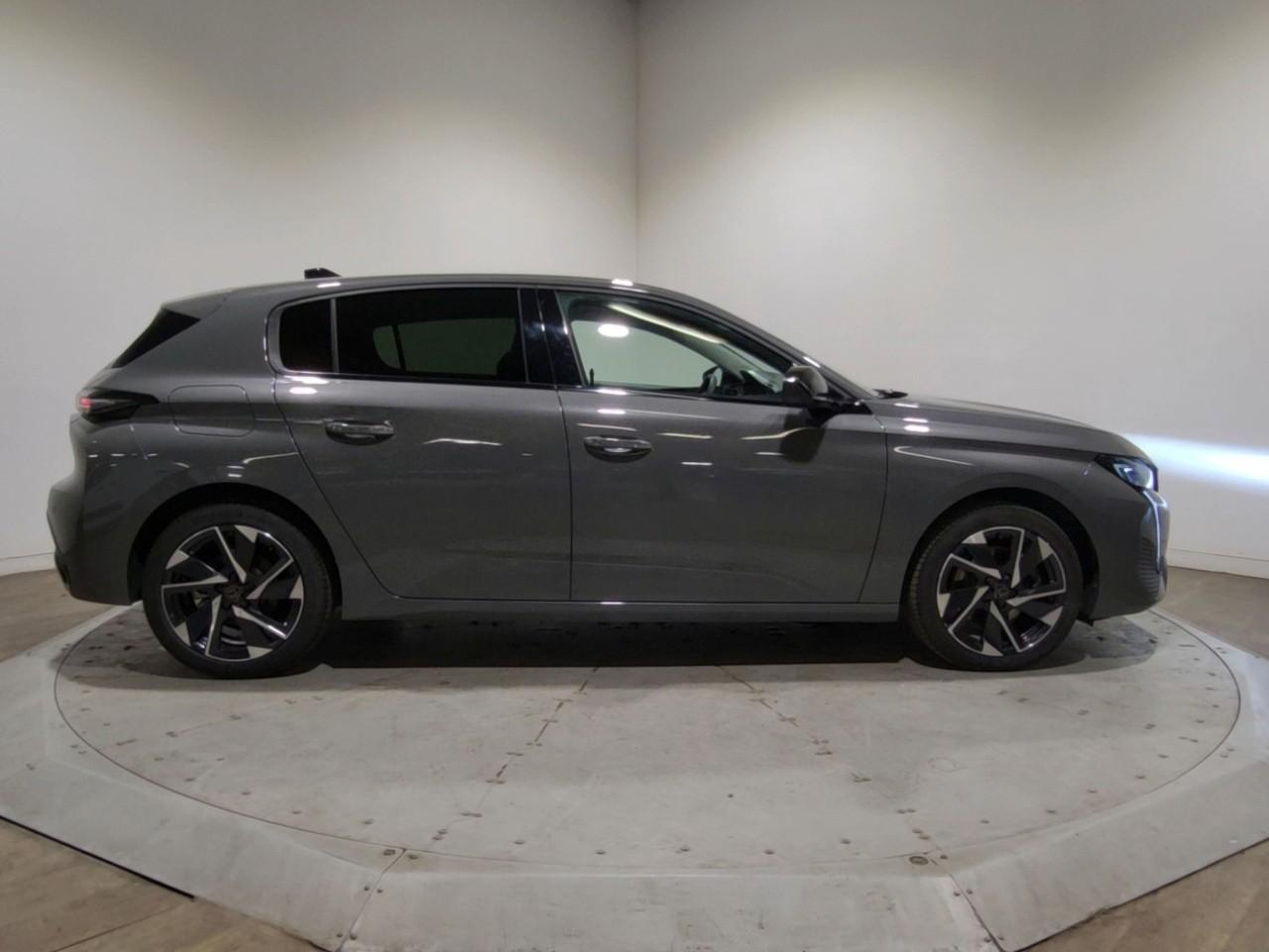 Peugeot 308 hybrid 145 e-dcs6 allure — photo 6