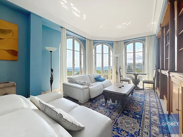 Appartement 4 pièces 145 m²