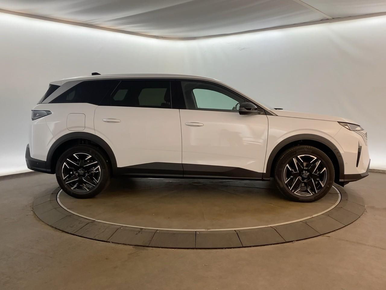 Peugeot 5008 hybrid 145 ch e-dcs6 allure — photo 4