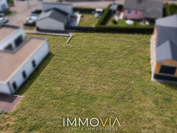 Terrain en individuel 783 m²