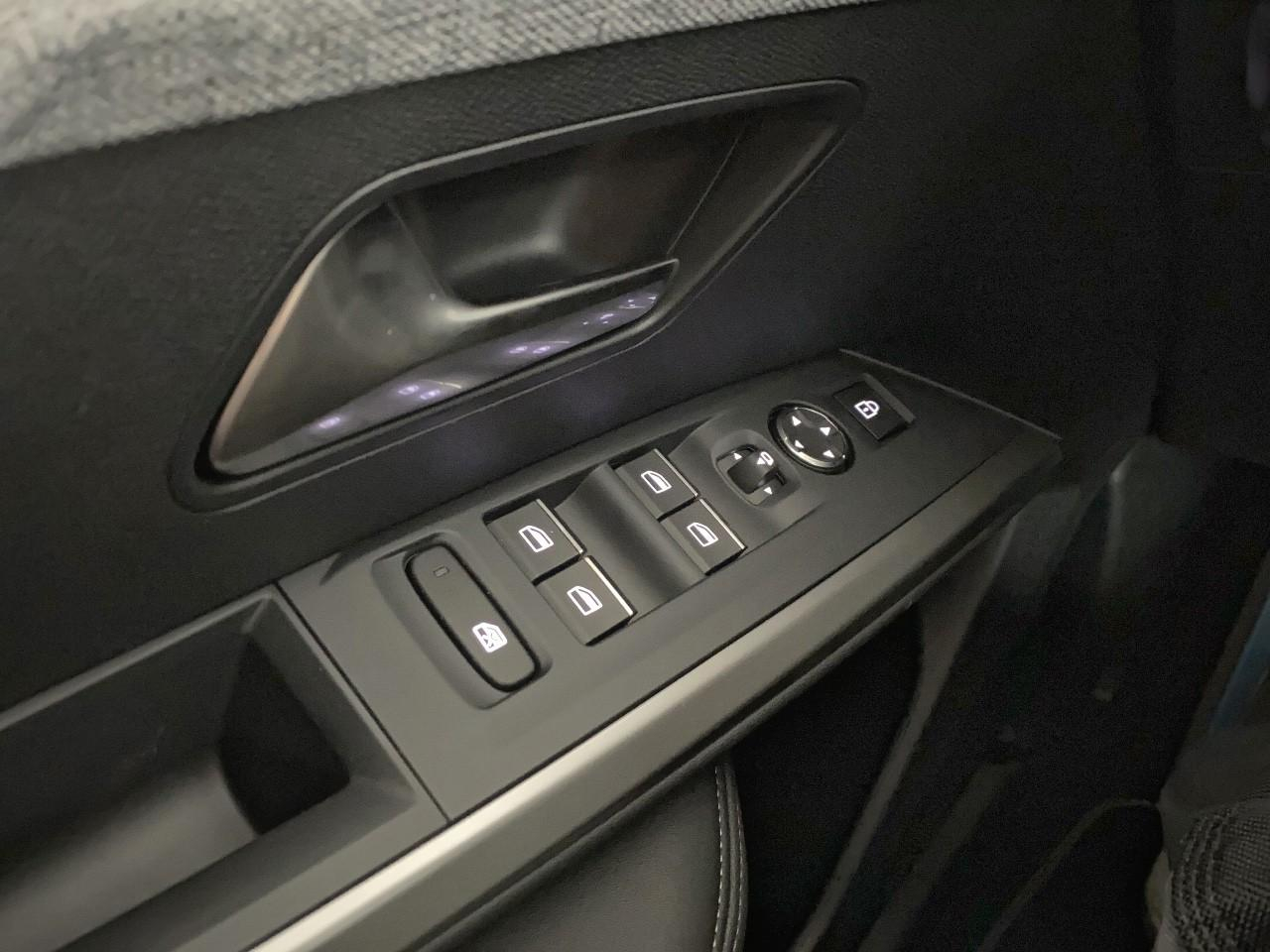 Peugeot 3008 hybrid 145 e-dcs6 gt — photo 20