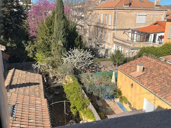 Location t4 aix vendome avec garage et terrasse