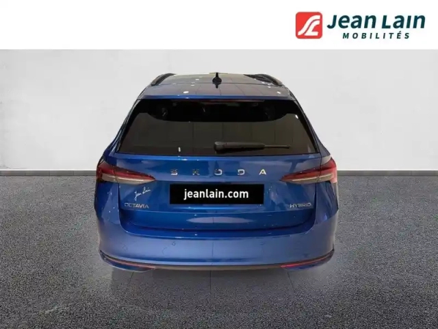 Skoda Octavia combi 1.5 tsi hybrid 150 ch act dsg7 — photo 6