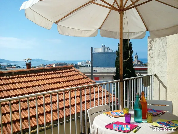 Titre : T1/T2 avec très belle vue mer Marseille 7ème arrondissement (quartier SAMATAN)
