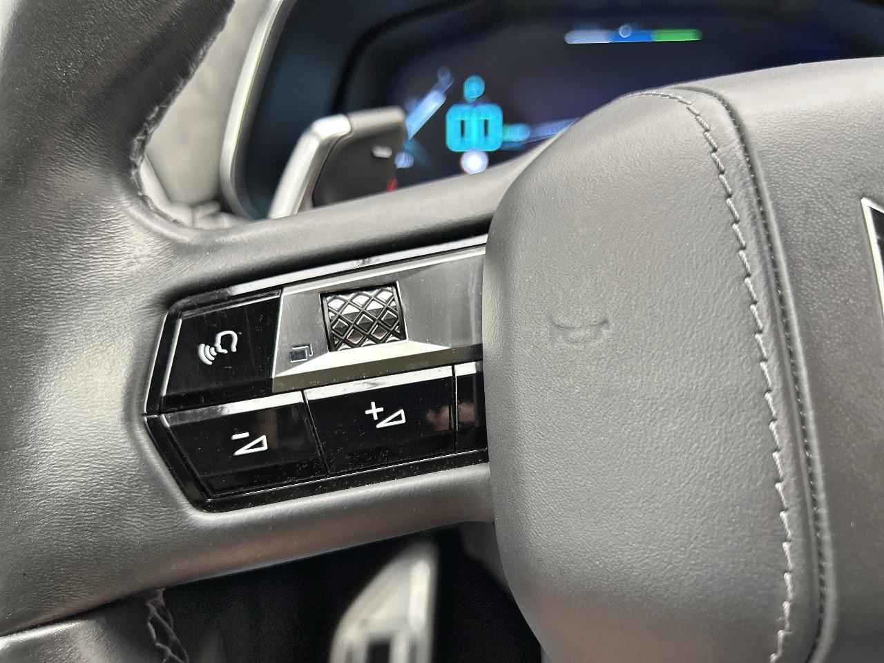Ds Ds 7 crossback crossback hybride e-tense 300 eat8 4x4 louvre — photo 26