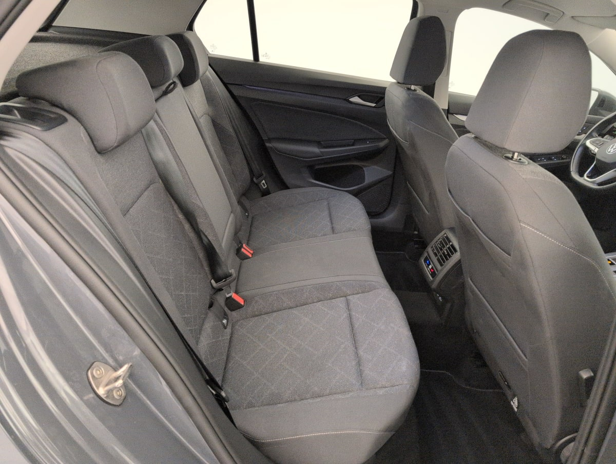 Volkswagen Golf 8 — photo 10