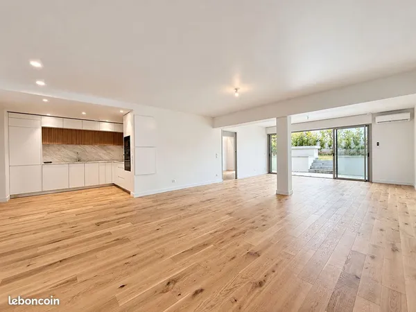 Appartement 4 pièces 121 m²