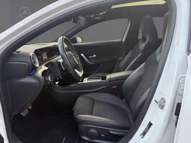 Mercedes Classe A 200 amg line — photo 18