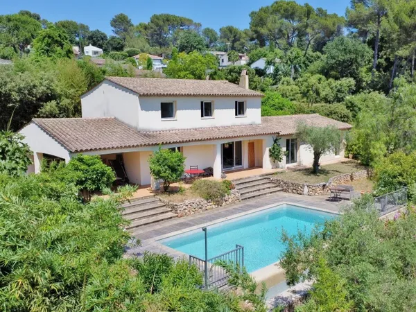 Exclusivité - VILLA inspiration Contemporaine - Calme - BIOT secteur Niki St Phalle