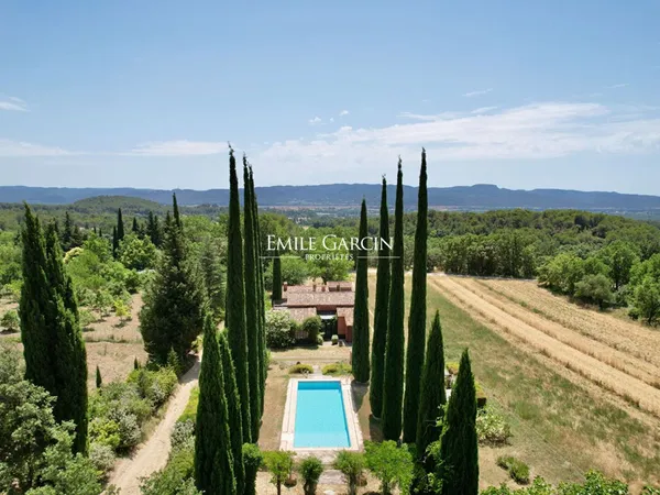 Sud Luberon - Maison à vendre dans un cadre de nature privilégié