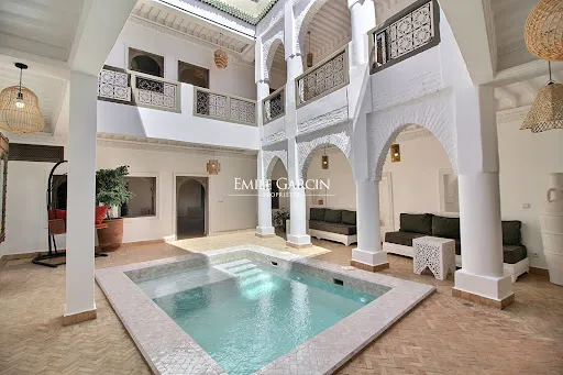 Propriété 7 pièces 250 m²