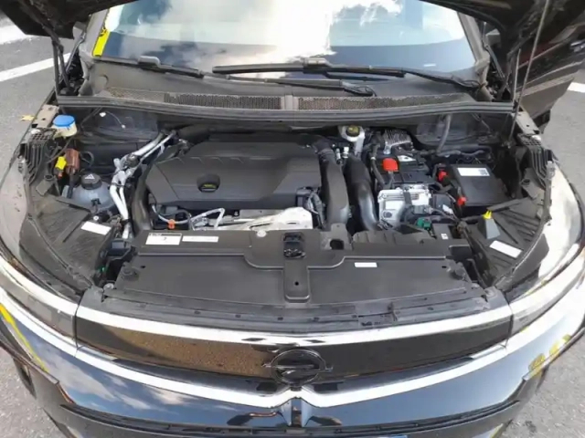 Opel Grandland hybrid 225 ch bva8 gs line — photo 7