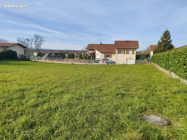 Magnifique terrain plat de 850m² au calme