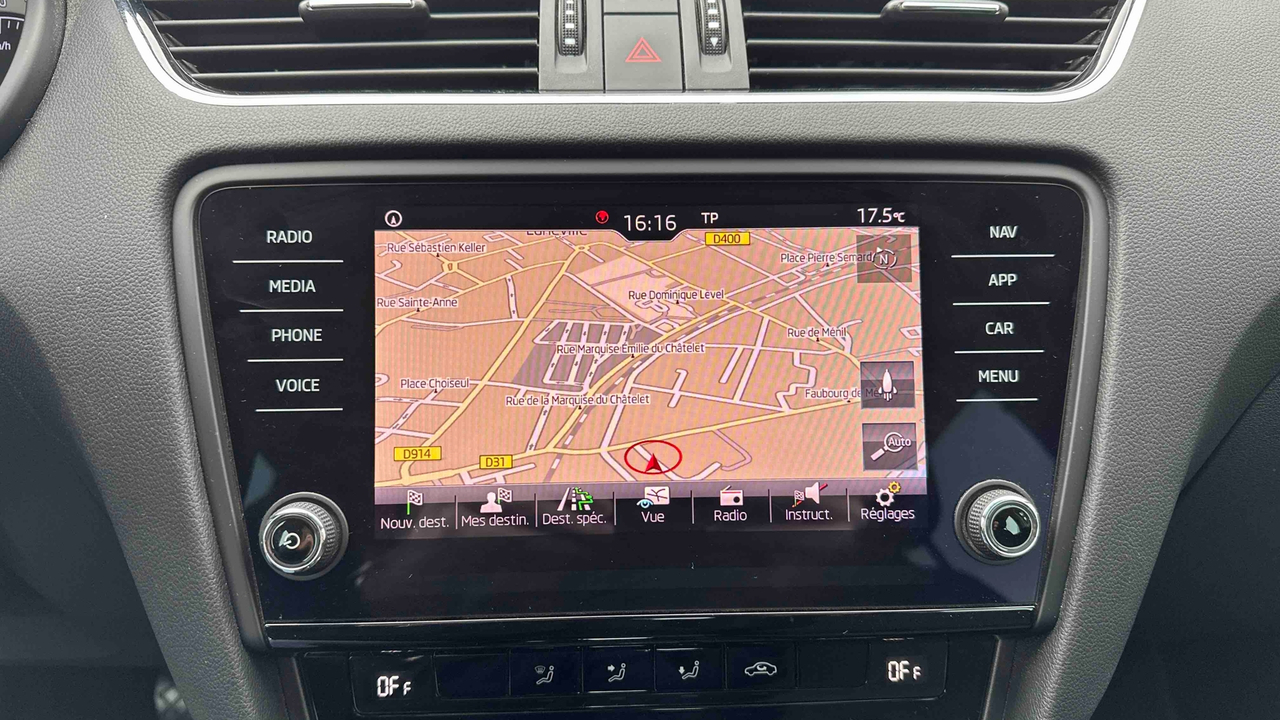 Skoda Octavia Combi 2.0 TDI 150 ch SCR FAP DSG7 — photo 15