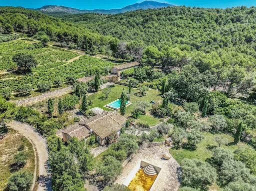 Maison 11 pièces 293 m²