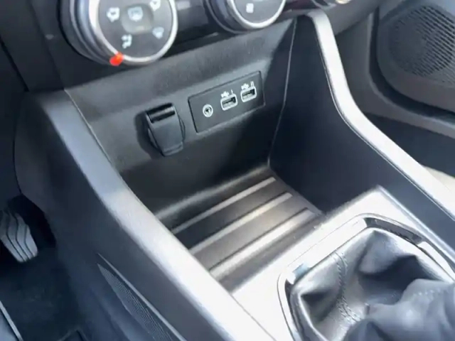 Renault Clio blue dci 100 ch gsr2 — photo 25