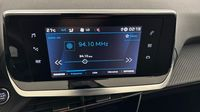 Peugeot 2008 1.2 PureTech 130ch S&S Allure Pack EAT8 — photo 18