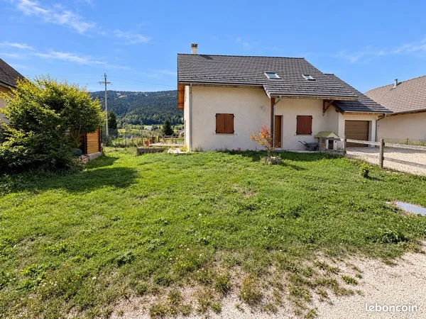 Maison récente 116,54m² - 4 chambres - Vue montagnes - Terrain 612 m² - Méaudre