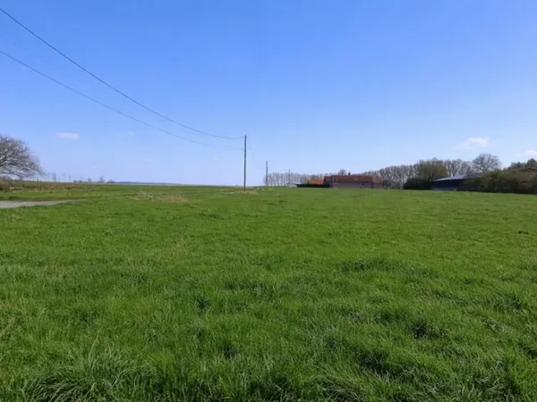 Terrain 1060 m²