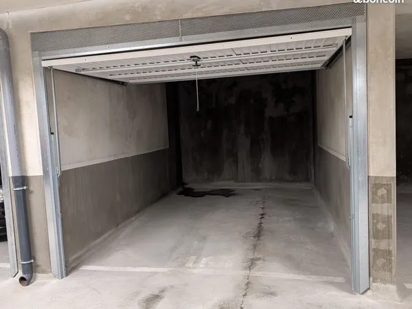 Grand BOX fermé 2.9 x 5.3 m