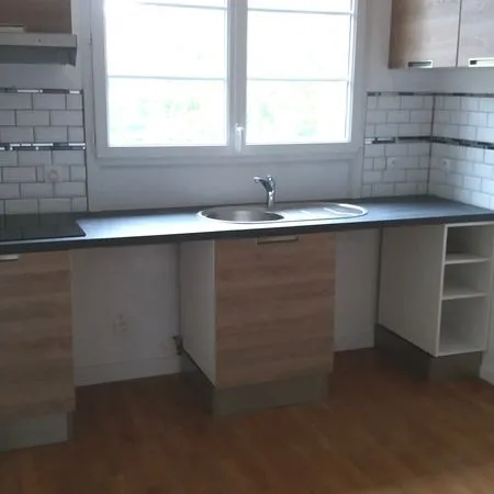 2 pièces Bois d'Arcy + jardin commun