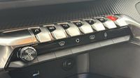 Peugeot 5008 Nouveau SUV 5008 Style BlueHDi 130 S S EAT8 — photo 15