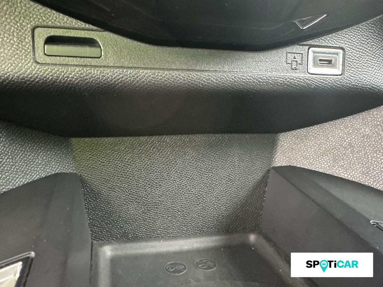 Ds Ds 3 puretech 130ch opera automatique — photo 16