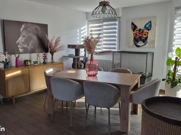 Centre Ville de Vieux Condé / trés bel appartement entièrement rénové