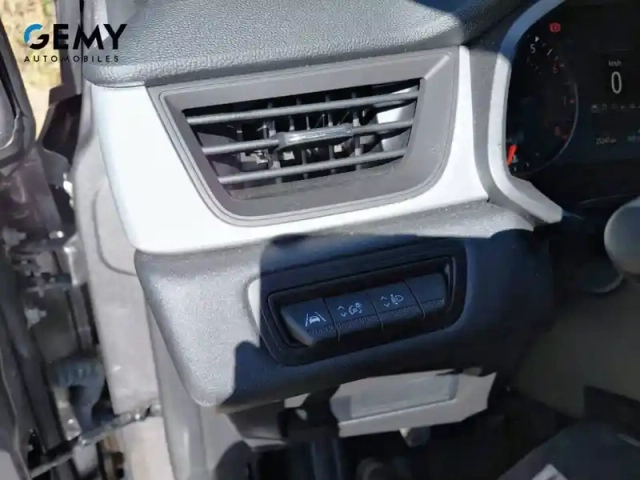 Renault Captur tce 90 — photo 16