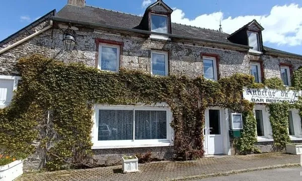 Local commercial 282 m²
