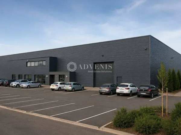 Entrepôt 1100 m²