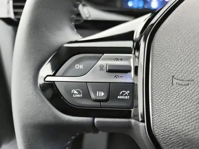 Peugeot 308 sw hybrid 136 e-dcs6 allure — photo 19