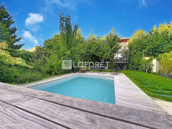 Maison 8 pièces 184 m²