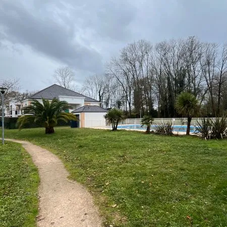 Appt 70m2 avec jardin Lescar