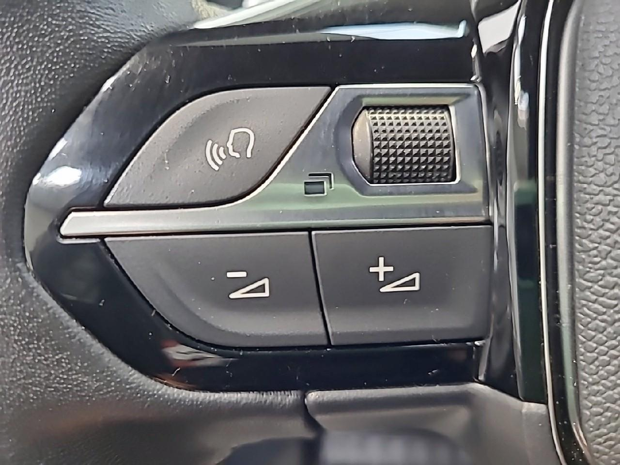 Peugeot 2008 bluehdi 130 s&s eat8 allure — photo 22