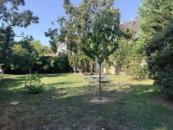 REZ-DE-JARDIN ROBERTSAU
