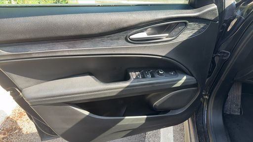 Alfa Romeo Stelvio 2.0 T4 MAir 200 Q4 AT 8 - Super – 2019 – 65070 km – Essence – Boîte Automatique — photo 22