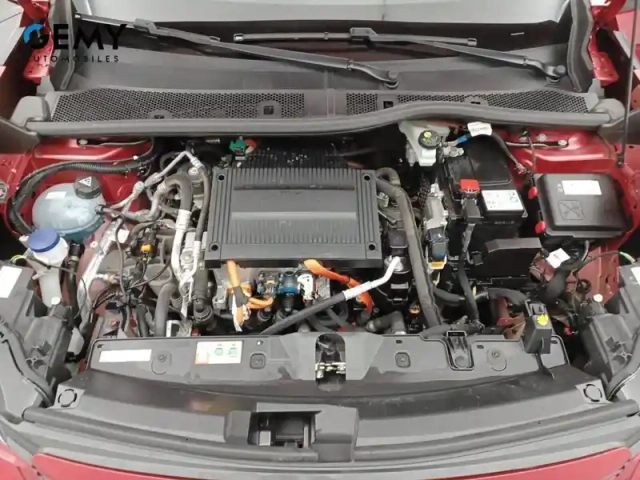 Peugeot 2008 electrique 136 ch — photo 12