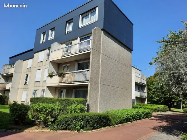 Appartement 3 pièces - 75 m² MONDEVILLE (côté Charlotte Corday)
